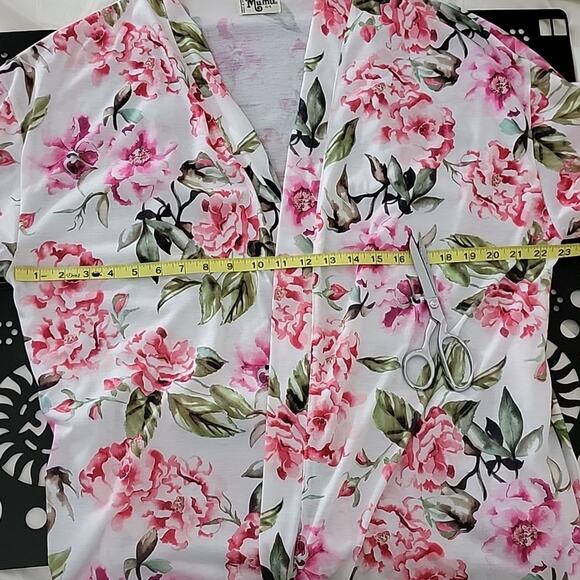 Show Me Your MuMu floral wrap robe O/S - Picture 9 of 9